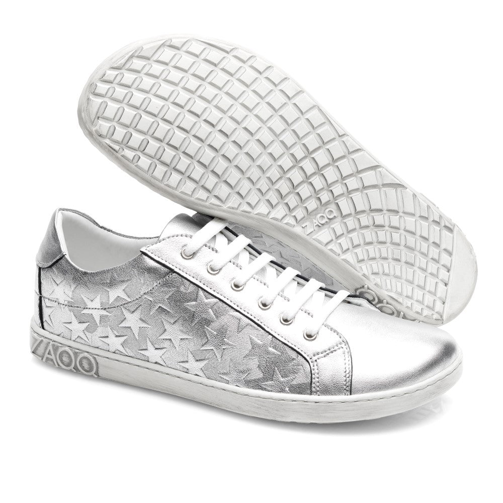 Sneakers with hot sale silver stars